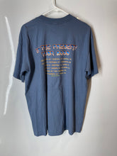 Load image into Gallery viewer, Anvil Mens Blue Cotton Short Sleeve Crew Neck Concert Graphic T-Shirt Size Large
