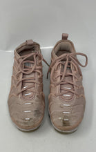 Load image into Gallery viewer, Nike Womens Air Vapormax Plus DM8327-600 Pink Lace-Up Sneaker Shoes Size 6.5
