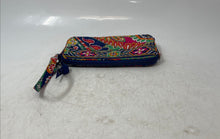 Load image into Gallery viewer, Vera Bradley Womens Venetian Multicolor Paisley Quilted Zipper Wristlet Wallet
