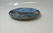 Load image into Gallery viewer, Vintage The Bradford Exchange Seaside Joan Wooster Scott's Chesapeake Plate
