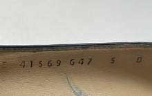Load image into Gallery viewer, Authentic Salvatore Ferragamo Womens Black Leather Pump Heels Size 5B Damaged

