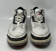 Load image into Gallery viewer, Authentic Nike Mens Air Jordan 3 Retro Multicolor Sneakers Shoes Size 12 Damaged
