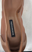 Load image into Gallery viewer, BCBGMAXAZRIA Womens Brown Pointed Toe Slip-On Stiletto Pump Heels Size 8
