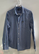 Load image into Gallery viewer, Perry Ellis Mens Blue Plaid Print Collared Long-Sleeve Button-Up Shirt Size S
