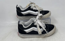 Load image into Gallery viewer, Vans Boys Off The Wall 500714 Black White Lace-Up Low Top Sneakers Shoes Sz 2.5Y
