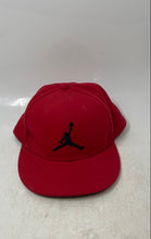 Load image into Gallery viewer, Jordan Mens Red Adjustable Embroidered Logo Pro Snapback Cap Size M/L
