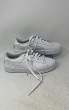 Load image into Gallery viewer, Puma Womens Court 403456-30 White Leather Lace-Up Low Top Sneakers Shoes Size 8
