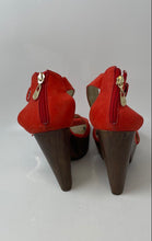 Load image into Gallery viewer, Guess Womens Orange Open Toe Buckle High Block Platform Heels Size 8.5
