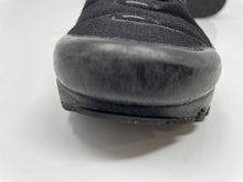 Load image into Gallery viewer, Authentic Nike Kids Air Max Plus DJ0675-200 Black Sneaker Shoes Size 2.5Y Worn

