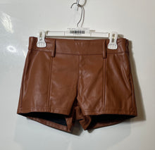 Load image into Gallery viewer, Wid Fable Womens Brown Faux Leather Side Zip Hot Pants Shorts Size 6
