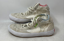 Load image into Gallery viewer, Vans X Sesame Street Unisex The Lizzie Beige Pink Green Sneaker Shoes Sz M6.5 W8
