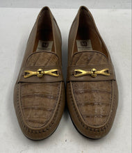 Load image into Gallery viewer, Authentic Bruno Magli Mens Brown Slip-On Loafer Shoes Size 8.5M Damaged

