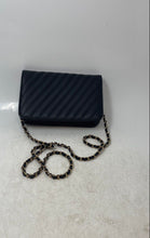 Load image into Gallery viewer, Badgley Mischka Womens Black Quilted Leather Chain Strap Crossbody Purse
