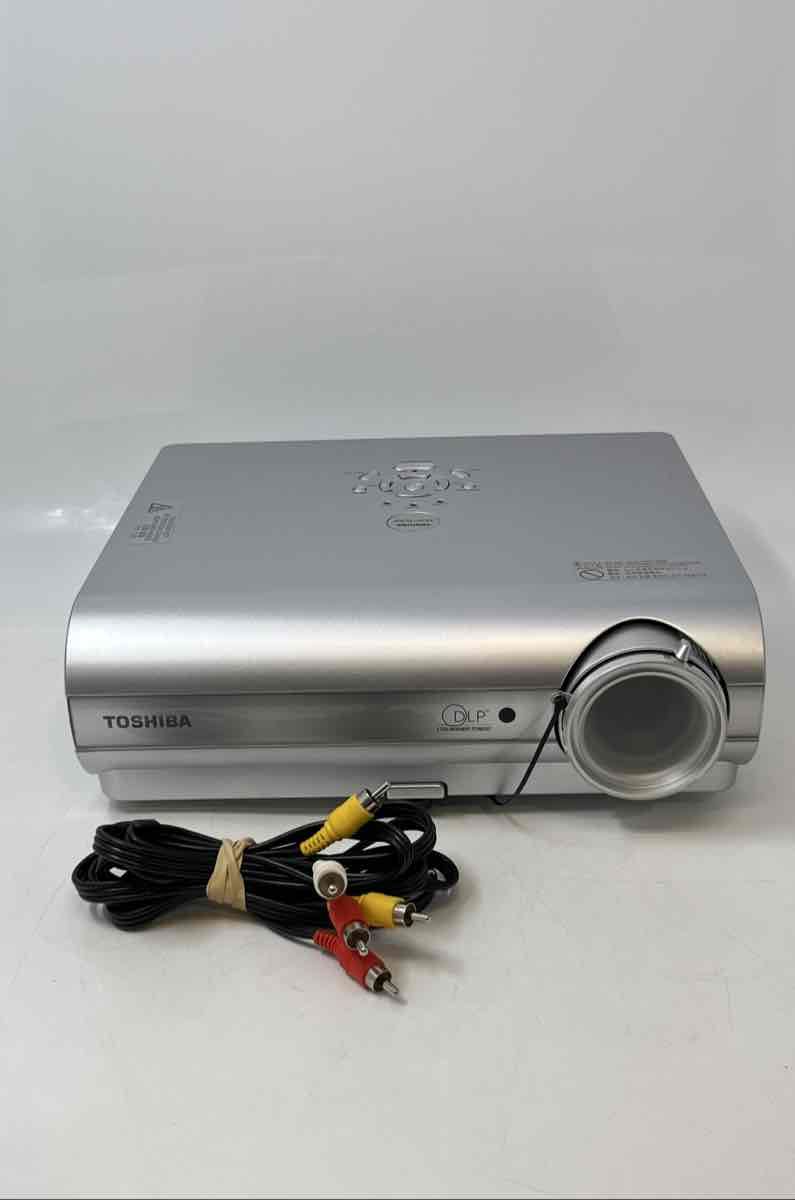 Toshiba TDP-S35 Home Theater Multimedia DLP Projector Not Tested With Case