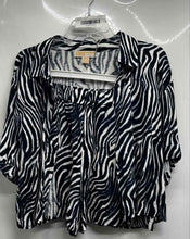 Load image into Gallery viewer, Michael Kors Womens Blue &amp; White Zebra Print Button-Up Shirt &amp; Shorts Set Size L
