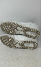 Load image into Gallery viewer, New Balance Unisex 550 BBW550WW White Lace-Up Sneaker Shoes Size W8.5-M7 B

