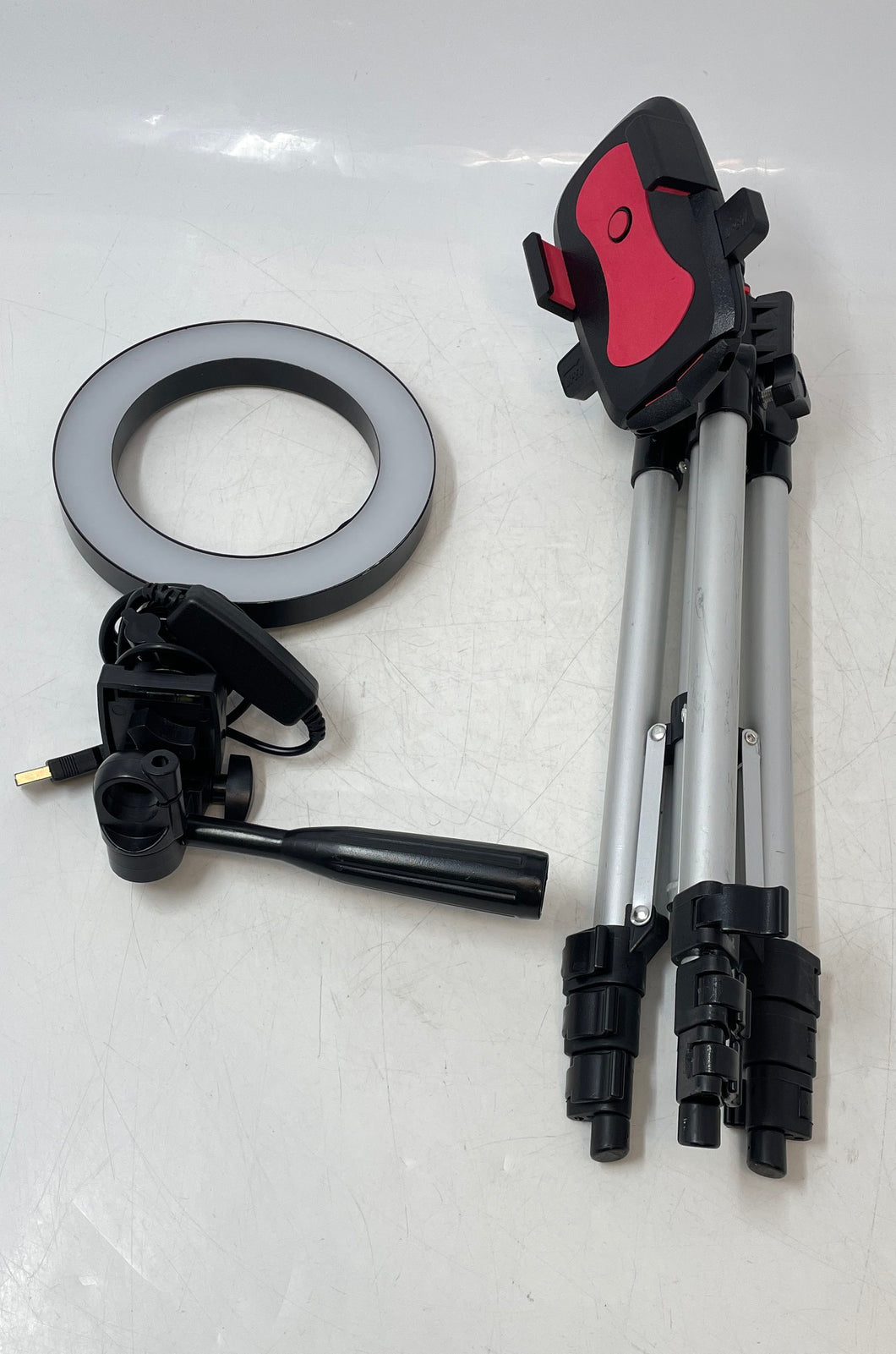 Adjustable Tripod Stand Smartphone Holder With LED Selfie Ring Light And Case