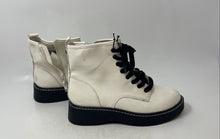 Load image into Gallery viewer, Madden Womens White And Black Leather Round Toe Lace-Up Combat Boots Size 7
