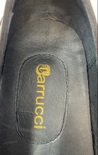 Load image into Gallery viewer, Carrucci Mens Black Leather Bow Tie Slip-On Loafer Dress Shoes Size 11
