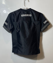 Load image into Gallery viewer, NFL Team Apparel Black Youth Oakland Raiders Pullover Football Jersey Size 8
