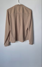 Load image into Gallery viewer, Nine West Jeans Womens Khaki Long Sleeve Button Front Blouse Top Size M
