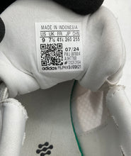 Load image into Gallery viewer, Adidas Womens Runfalcon 5 IH7760 White Lace-Up Low Top Running Shoes Size 9
