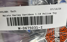 Load image into Gallery viewer, Maisto Harley-Davidson 1:18 Scale Series 4 Die-Cast Boston Police Motorcycle Toy
