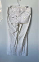 Load image into Gallery viewer, Banana Republic Womens White Denim Stretch Pockets Bootcut Jeans Pants Size 4P
