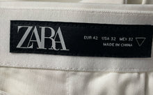 Load image into Gallery viewer, Zara Womens Off White Flat Front Pockets Super Skinny Dress Pants Size 32
