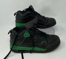 Load image into Gallery viewer, Authentic Nike Boys Air Jordan Spizike Low Black Green Sneaker Shoes Size 7Y
