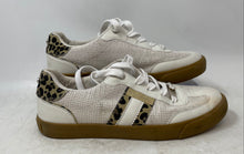 Load image into Gallery viewer, G By Guess Los Angeles Womens White Brown Round Toe Lace-Up Sneakers Shoes Sz 9
