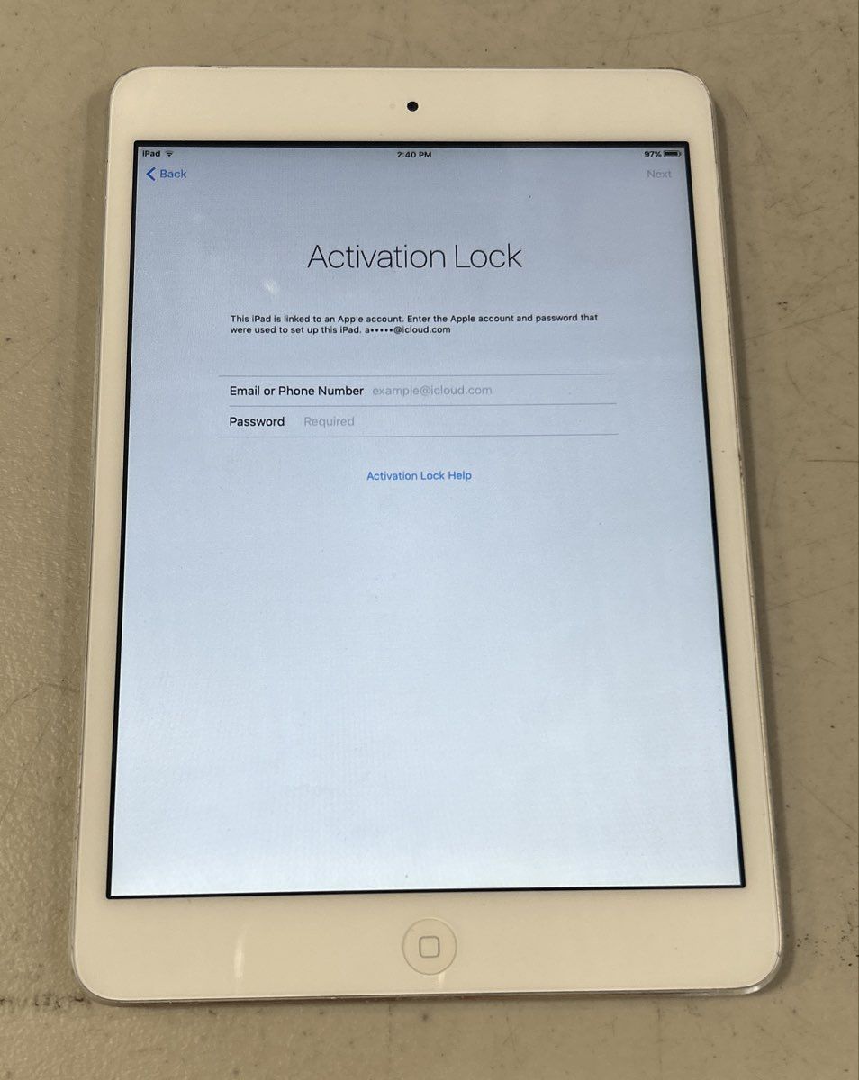 Apple iPad Mini Silver iOS Tablet Model A1432 Powers On For Parts