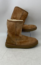 Load image into Gallery viewer, UGG Womens Classic Short II 5825 Brown Leather Mid-Calf Winter Boots Size 8
