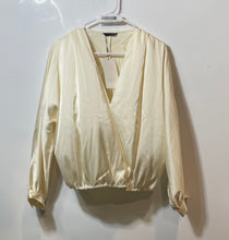 Load image into Gallery viewer, Zara Womens Beige Long Sleeve Elastic Hem V-Neck Blouse Top Size XS With Tag
