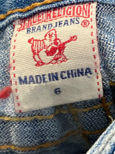 Load image into Gallery viewer, True Religion Kids Blue Medium Wash Denim Straight Leg Jeans Size 6
