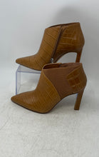 Load image into Gallery viewer, Vince Camuto Womens Sindarah Brown Croc-Embossed Side-Zip Ankle Booties Sz 7.5 M
