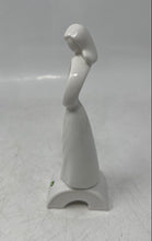 Load image into Gallery viewer, Enesco White Ceramic Circle Of Love August Birthstone And Birth Flower Figurine
