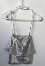 Load image into Gallery viewer, Forever 21 Womens Gray Spaghetti Strap Cropped Camisole Blouse Top Size Small
