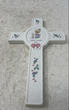 Load image into Gallery viewer, Precious Moments 231169 Girls Loves Me Collection Jesus Cross In Open Box
