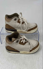 Load image into Gallery viewer, Nike Kids Air Jordan 3 Retro Beige Brown Lace-Up Basketball Shoes Size 8C
