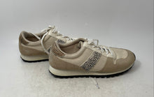 Load image into Gallery viewer, Crown Vintage Womens Nereta Brown Print Lace-Up Sneakers Shoes Size 9.5 M
