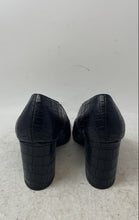 Load image into Gallery viewer, Liz Claiborne Womens Haslett Black Leather Pointed Toe Block Pump Heels Size 7M
