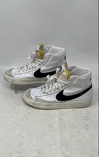 Load image into Gallery viewer, Nike Kids Blazer Mid 77 BQ6806-100 White And Black Sneaker Shoes Size 4Y
