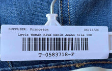 Load image into Gallery viewer, Levi's Womens 514 Blue Denim 5-Pocket Design Button Front Cropped Jeans Size 18R
