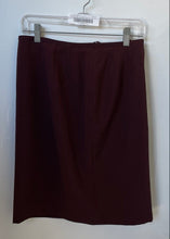 Load image into Gallery viewer, Le Suit Womens Burgundy Double-Breasted Blazer &amp; Skirt 2-Pieces Set Size 6P
