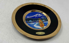 Load image into Gallery viewer, Multicolor Ceramic 24KT Gold The Art Of Chokin Japanese Culture Collector Plate
