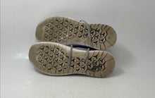 Load image into Gallery viewer, Nike Womens Free RN 2018 Gray White Lace-Up Low Top Sneaker Shoes Size 10.5
