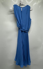 Load image into Gallery viewer, Vince Camuto Womens Blue Sleeveless Round Neck Pleated Fit &amp; Flare Dress Size 10
