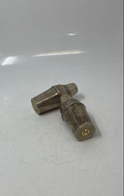 Load image into Gallery viewer, Set Of 2 Pcs Vintage Silver Tone Plate Home And Tableware Salt &amp; Pepper Shaker

