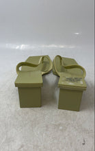 Load image into Gallery viewer, Chinese Laundry Womens Marna Green Block Heel Slip-On Thong Sandal Size 6.5
